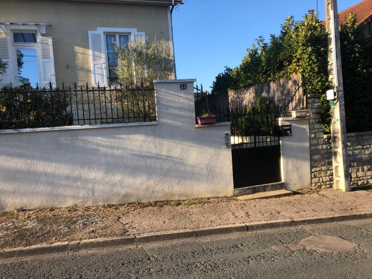 Chambre Double Avec Salle De Bain Privative Auxerre Dış mekan fotoğraf